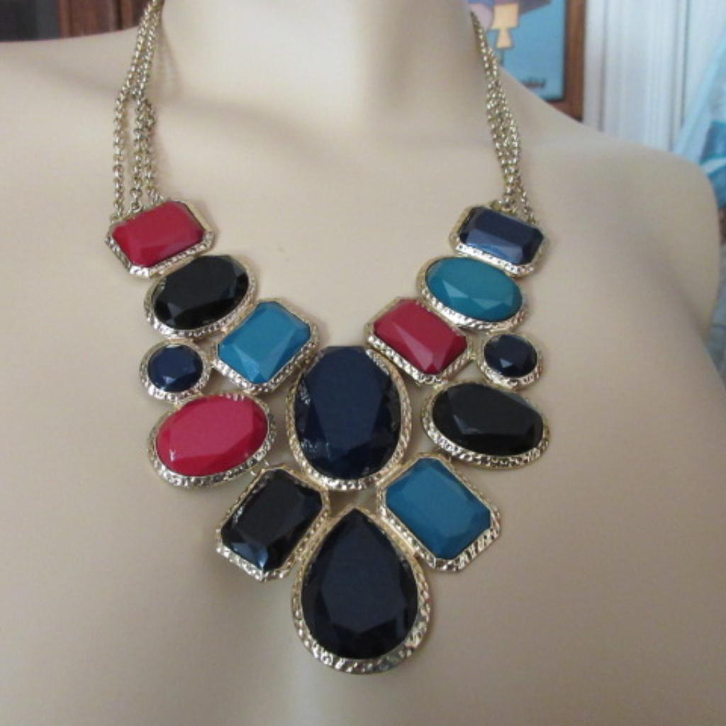 Versatile Statement Necklace 3 Chains